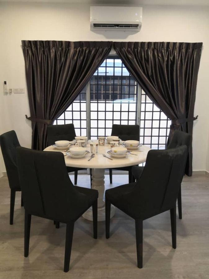 Ipoh Family Villa-Spacious Stay For 21 Or 42Pax Dış mekan fotoğraf
